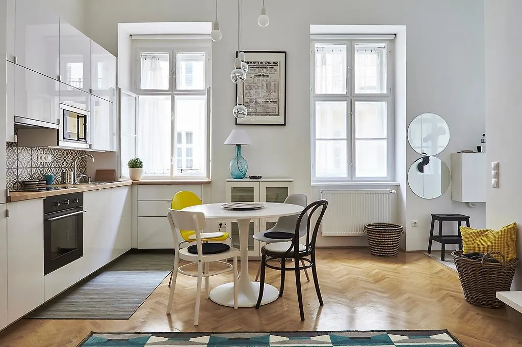 Standard Apartment By Hi5 - Chainbridge بودابست