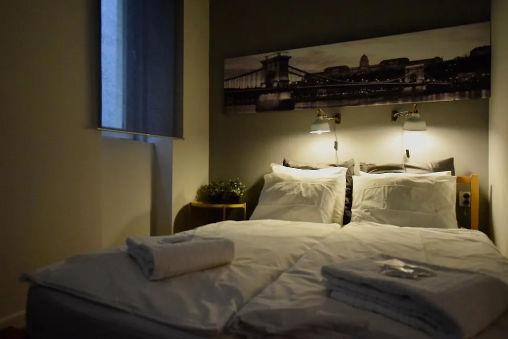 Standard Apartment By Hi5 - Chainbridge Budapest Hungría