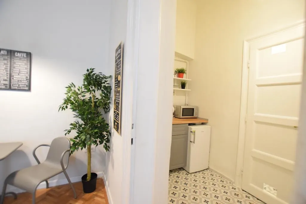 Standard Apartment By Hi5 - Chainbridge Budapest